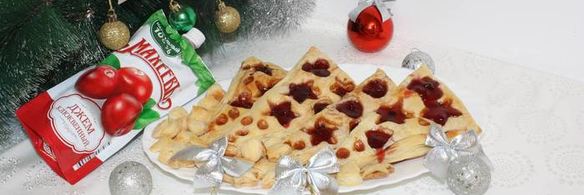 праздничные слойки с джемом