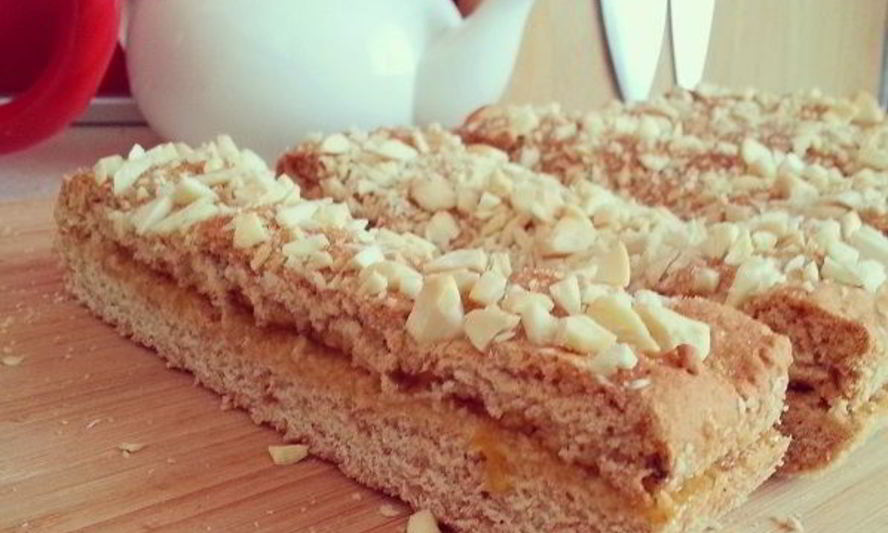 Рецепт коврижки медовой с орехами