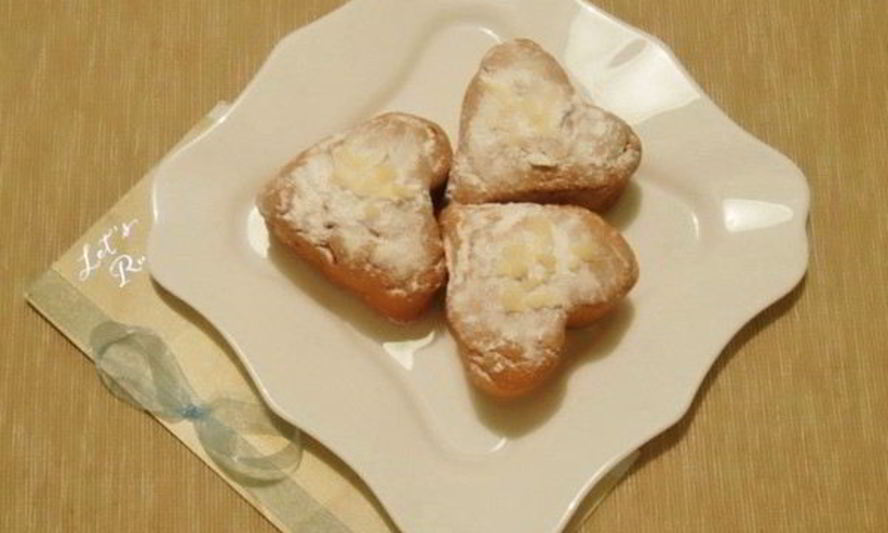 Рецепт заварных пряников на сметане с медом и смородиновой начинкой