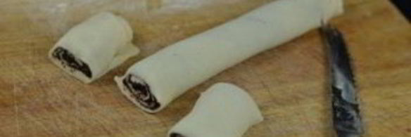 рулетики с маком из дрожжевого теста