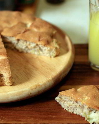 Бисквитная шарлотка