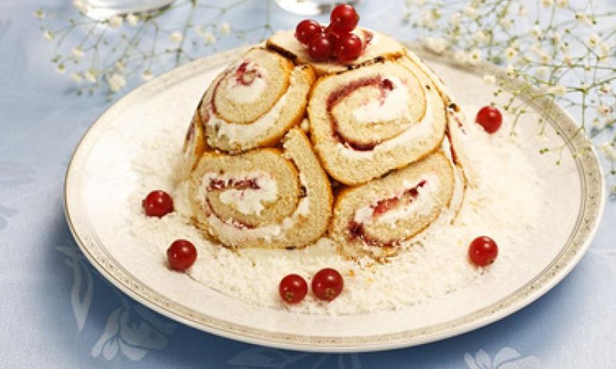 Рецепт королевской шарлотки с ягодами красной смородины