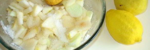 макова — грушевая шарлотка с ванильно-грушевым вареньем