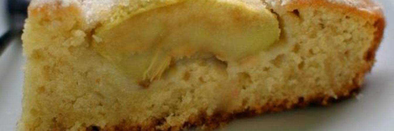 Нежнейшая шарлотка в духовке