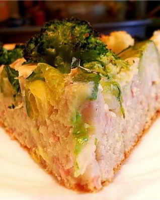 Овощная шарлотка с грудинкой