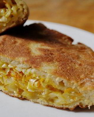 Шарлотка из капусты с беконом