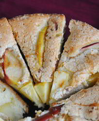 Шарлотка из яблок в духовке