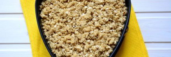 шарлотка на простокваше со сливочной крошкой