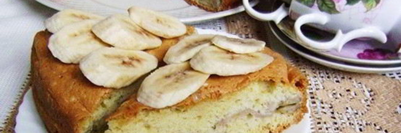 Шарлотка с бананом