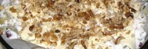 шарлотка с брусникой и яблоками