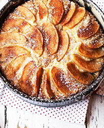 Шарлотка с творогом