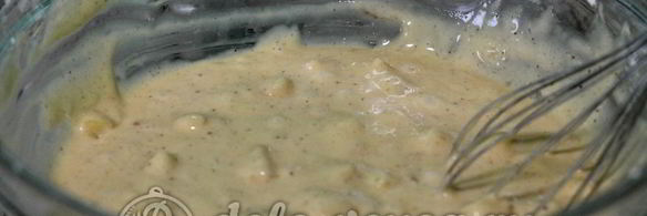 шарлотка с яблоками в мультиварке