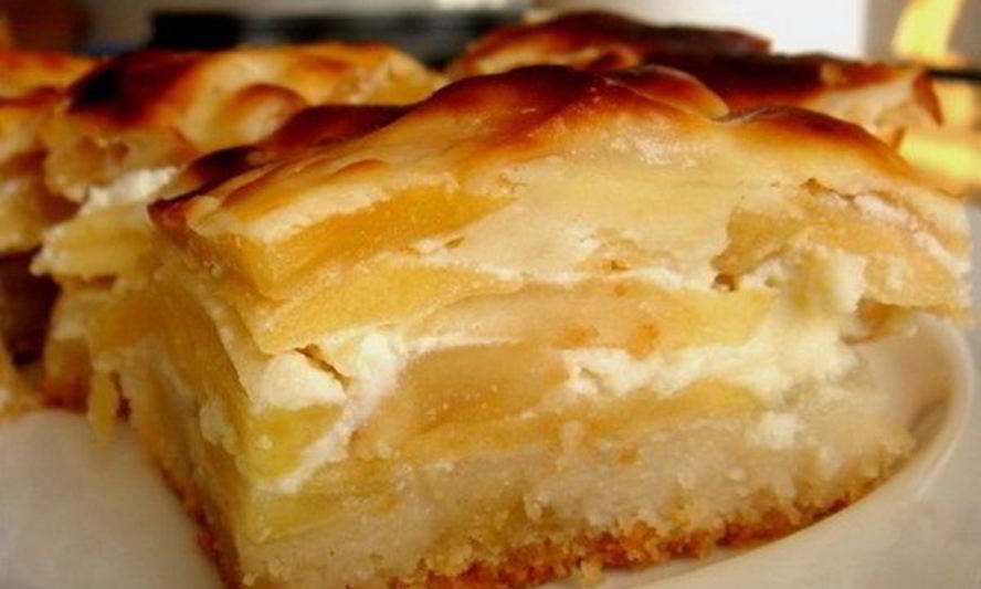 Рецепт шарлотки с яблоком на сметане