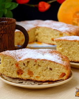 Шарлотка с запеченной тыквой