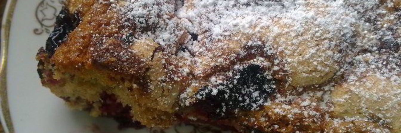 Вишневая шарлотка