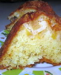 Яблочная шарлотка в духовке