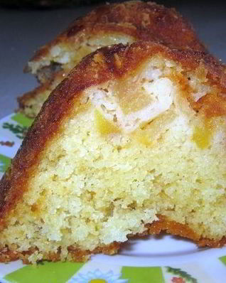 Яблочная шарлотка в духовке