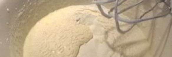 яблочная шарлотка