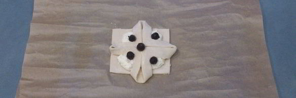 слоеная выпечка с творожной начинкой