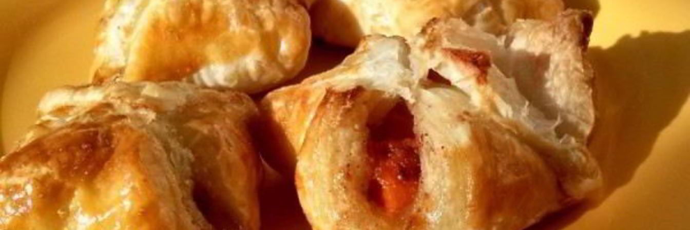 Слоеные конвертики с тыквой