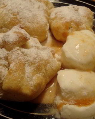 Слоеные конвертики с яблоками и грушами