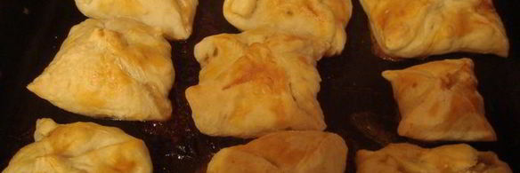 слоеные конвертики с яблоками и грушами