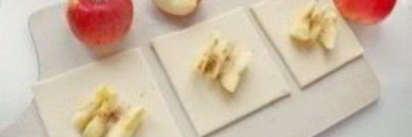 слоеные конвертики с яблоками