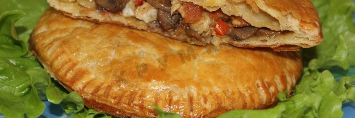 Слойки из слоеного теста с мясом Панама-мама