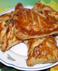 Слойки с фаршем