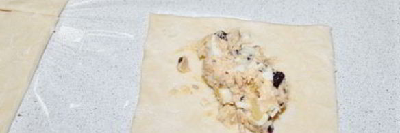 слойки с горбушей и яйцом