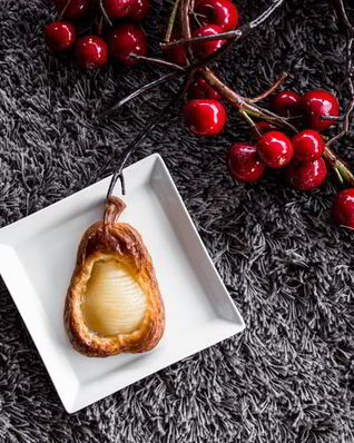 Слойки с грушей