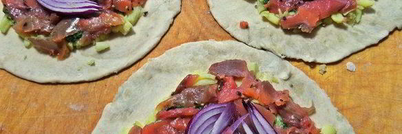 слойки с картошкой и лососем