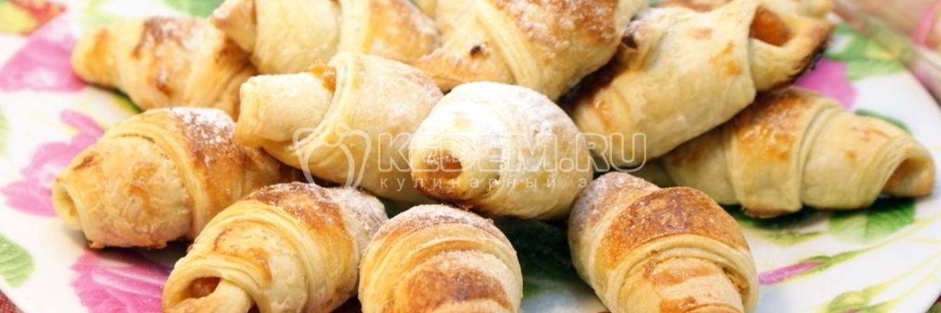 Слойки с курагой