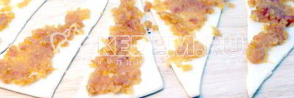 слойки с курагой