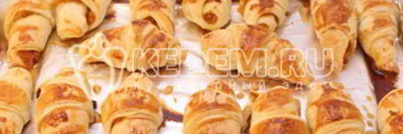 слойки с курагой