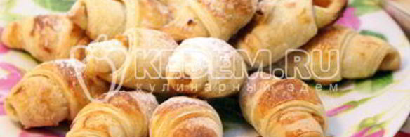 слойки с курагой