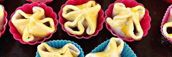 слойки с малиной и шоколадом