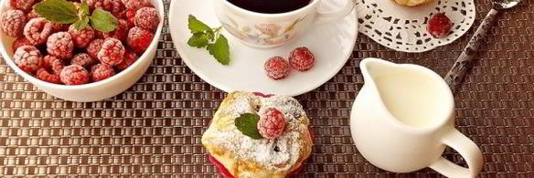 слойки с малиной и шоколадом