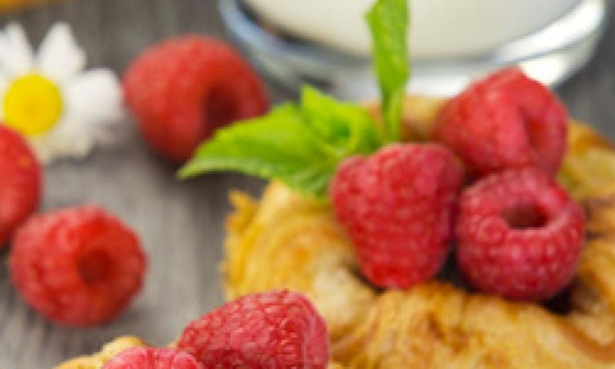 Рецепт слоек с малиновым вареньем