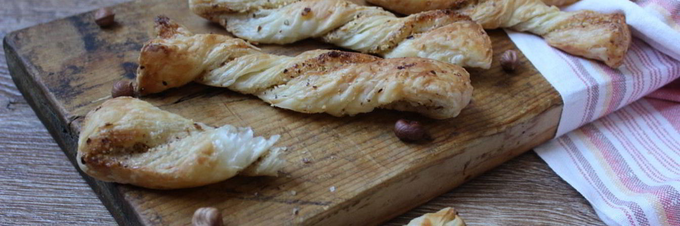 Слойки с орехами