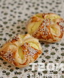 Слойки с сыром