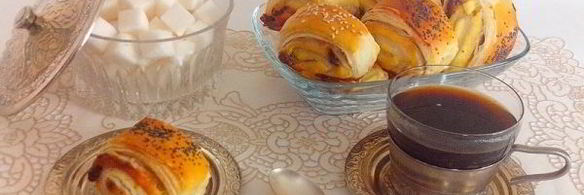 слойки с творогом и изюмом