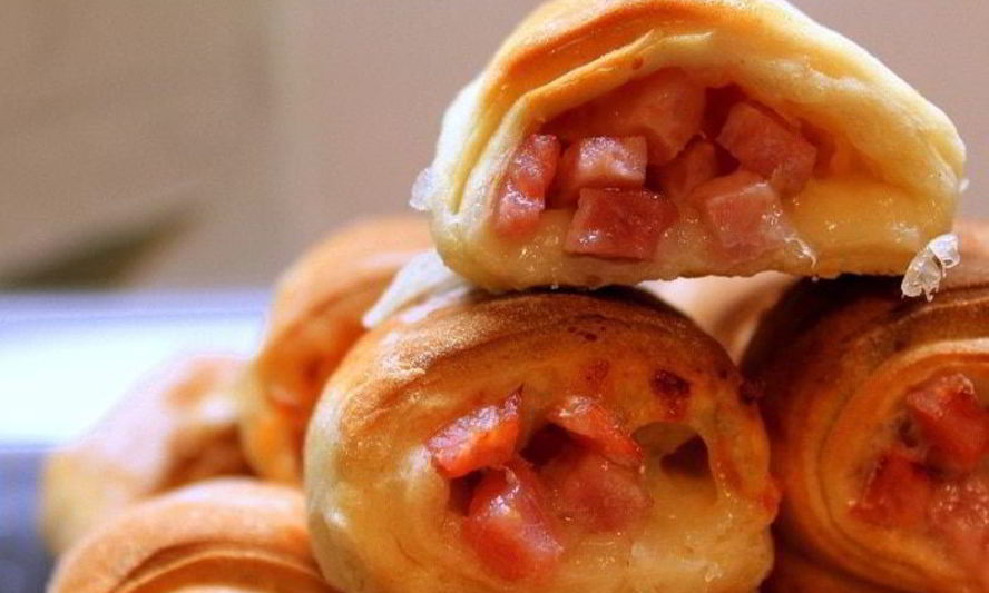 Рецепт слоек с ветчиной и моцареллой