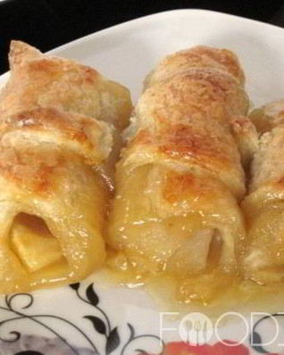 Слойки с яблоками