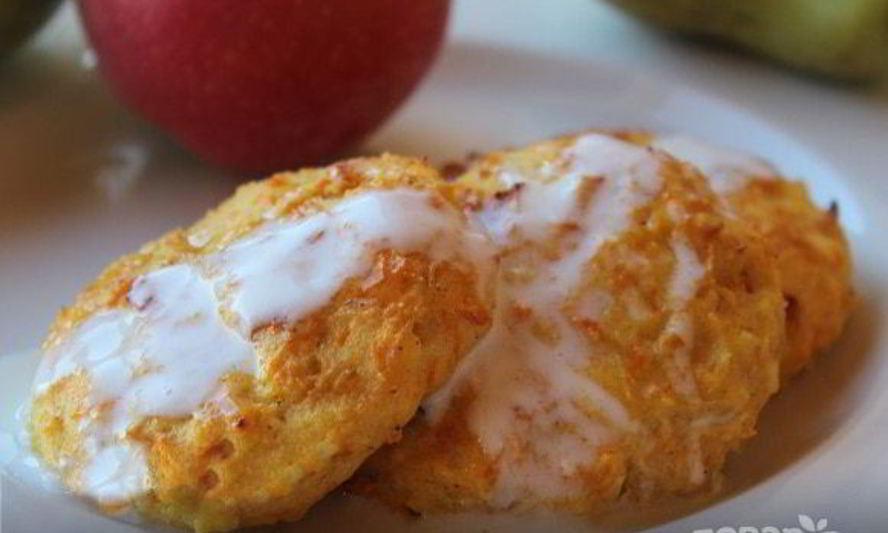Рецепт морковна-яблочных сырники в ванильном соусе