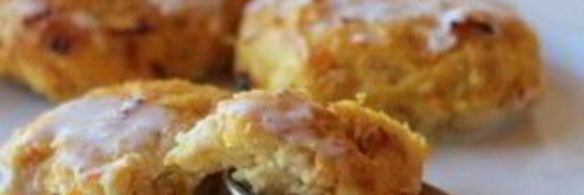 морковно-яблочные сырники в ванильном соусе