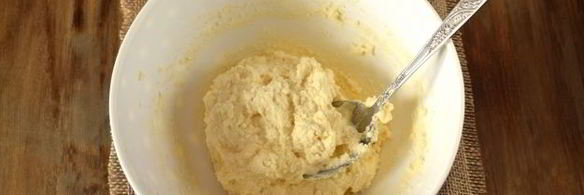 несладкие сырники с начинкой из яйца и зеленого лука