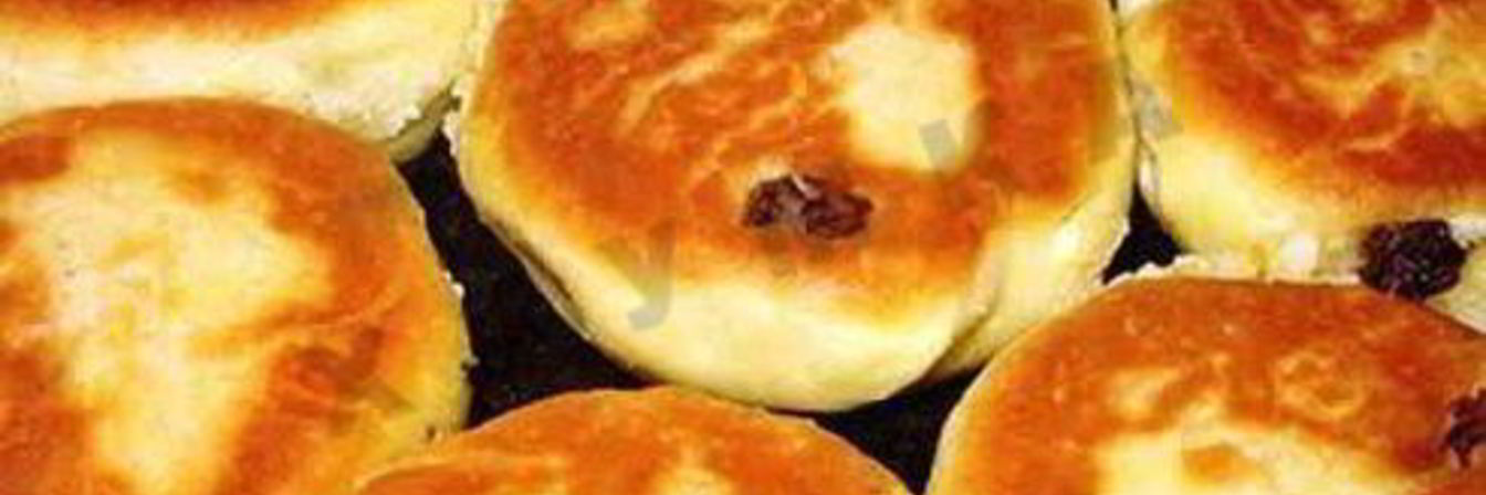 Нежные сырники в духовке с мукой и изюмом