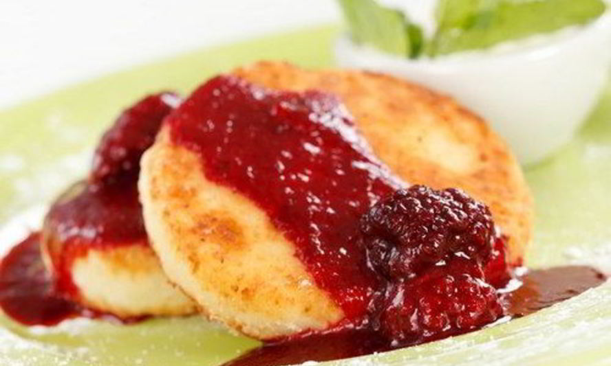 Рецепт сырников из творога с бананом в мультиварке