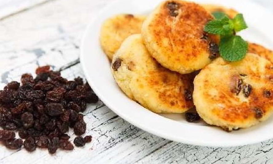 Рецепт сырников с изюмом